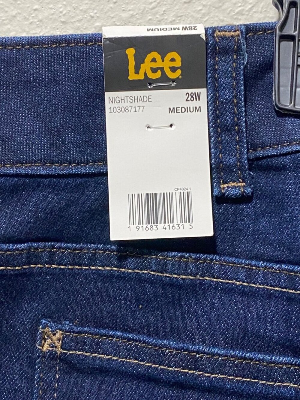 Lee Legendary Plus Straight Leg Jeans Women 28W Mid Rise Dark Blue NWT - Picture 4 of 13